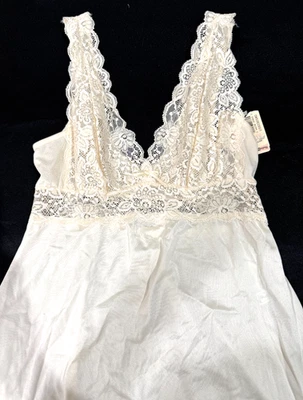 Vestido sin Mangas Completo De Colección Años 60 Shadowline Marfil con Encaje Nylon Talla 32 Nuevo con Etiquetas Foto 1 de 4