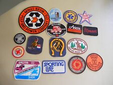 LOT OF  16  VINTAGES PATCHES NEW OLD STOCK - HORSES - RED CROSS - SPORT - ARIENS
