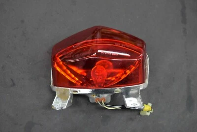 Conjunto de luces traseras de freno trasero HYOSUNG 2007 GT650 COMET / GT125 GT250 Foto 1 de 4