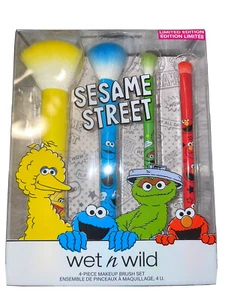 Sesame Street Wet N Wild 4 Piece Makeup Brush Set Limited Edition US - Picture 1 of 3