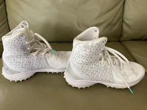 Under Armour Mujer Highlight Césped Lacrosse Botines Zapatos Atléticos Talla EE. UU. 8 - Imagen 1 de 5