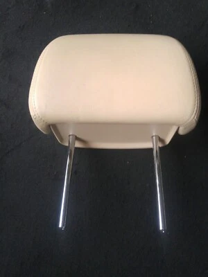 06 09 Lexus GS300 GS350 GS430 Front RH Seat Headrest 71910-30B30   — 第 1/4 张图片