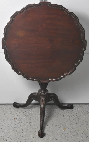 Henkel Harris Carved Chippendale Mahogany Pie Crust Tilt Top Table Claw & Ball Cover