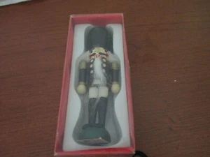 ALBERT E. PRICE 5" Madera CASCANUECES SOLDADO ADORNO con Caja ~ Lote b - Imagen 1 de 1