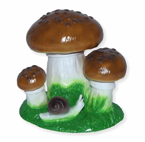 Deko Garten Figur drei Steinpilze Pilze mit Schnecke aus Kunststoff H 15 cm - Bild 1 von 4