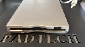 Smartdisk VST FDUSB-TM Titanium 3.5" Floppy Disk Drive USB Powered - Picture 1 of 6
