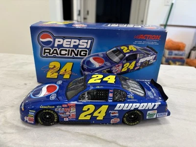 Jeff Gordon 2001 Pepsi Racing DuPont Nascar 1/24 Diecast Action #24 Foto 1 de 4