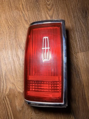 Luz trasera izquierda conductor Lincoln Town Car 1995-1997 OEM Foto 1 de 4