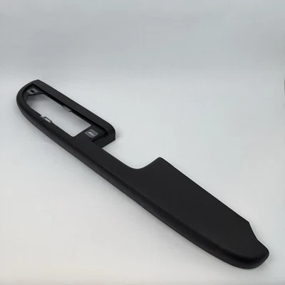 Chevrolet Tahoe GMC Yukon 2007-2009 panel de puerta reposabrazos negro delantero derecho Foto 1 de 4