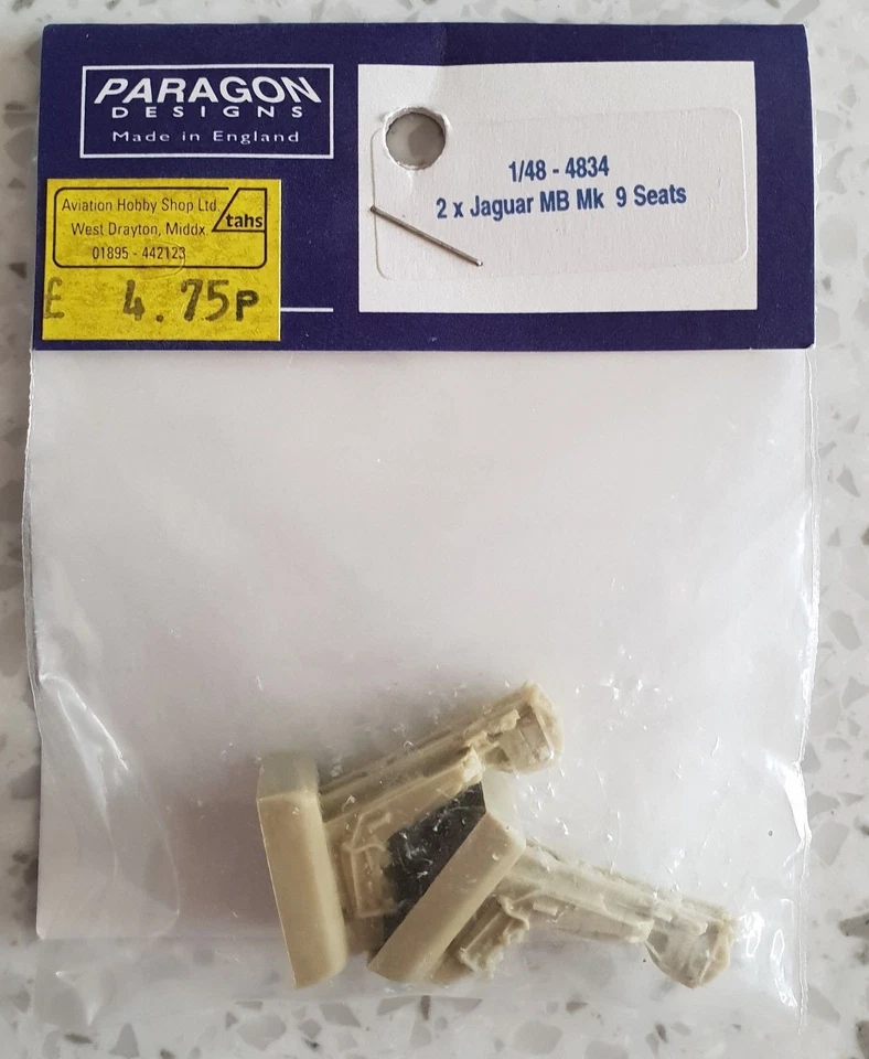 1/48 Paragon Design Jaguar Martin Baker Mk 9 Ejector seats  - Immagine 1 di 1