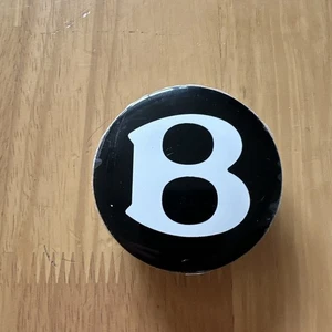 Bentley OEM Hub Cap (Made in Italy) - Picture 1 of 2