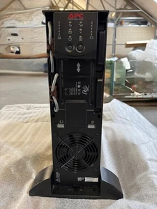 APC Smart-UPS RT 6000VA - USV - Wechselstrom 220/230/240 V SURT6000XLI-ET - Afbeelding 1 van 6