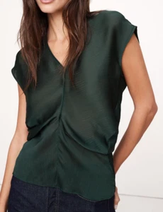 NWT! Banana Republic RT$80 Juniper Green Crinkle Satin Ruched Short Sleeve Top M - Picture 1 of 6