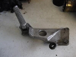 Honda 400 BROS NT400 HINTERE FUSSSTÜTZE LINKE HAND - Bild 1 von 5