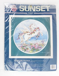 "Kit Sunset Crewel 1994 de colección nuevo y sellado - Springtime Pegasus 11080 - 15"" x 15" - Imagen 1 de 2