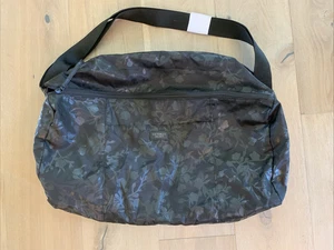 NWT Victoria's Secret Gym Duffle Bag Tote Weekender Black on Black Floral - Picture 1 of 6