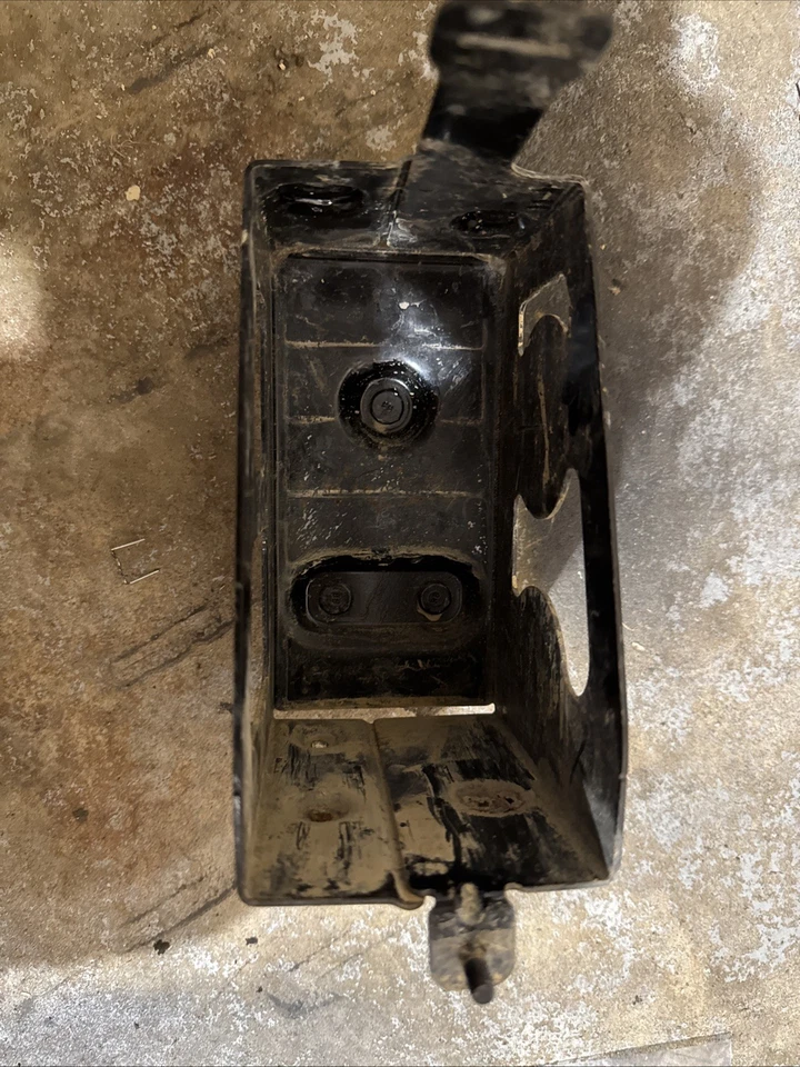 Caja de baterías Can-Am Commander 1000 Xt 12 710003129 51426 Foto 1 de 1