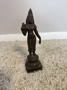 Escultura de dama de pie antigua victoriana hecha a mano de latón Apsara ídolo figura estatua - Imagen 1 de 6