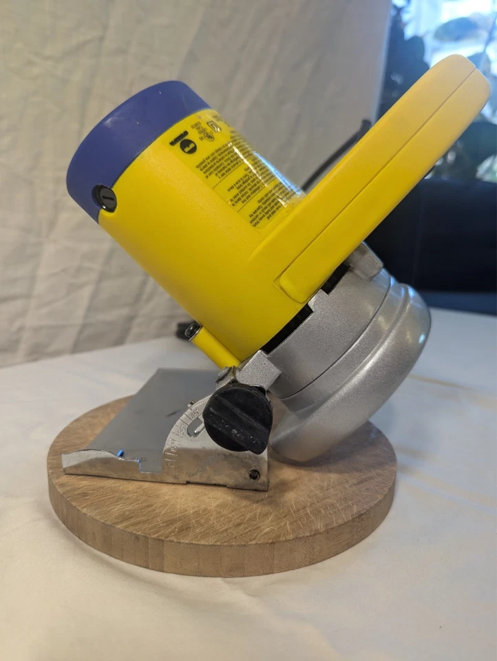 Sierra de mano para azulejos QEP 4" - Excelente estado Foto 1 de 4