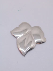 EDERA: Spilla da Donna (Spilla da Balia) in Argento 925 - Foglia Portafortuna - - Picture 1 of 2