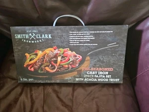 Smith Clark Ironworks Juego de Fajita de Hierro Fundido 9.5" NUEVO Caja Abierta - Imagen 1 de 2