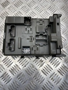 Renault Laguna II 2001 Fuse module 8200371619 - Picture 1 of 5