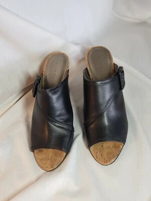 Босоножки женские Tahari жемчужные на танкетке черные с пряжкой с открытым носком размер 11 М - Изображение 1 из 4