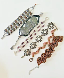 Armband Konvolut Perlen silberfarben schwarz rosa braun lila 6 Stück atemberaubend - Bild 1 von 9