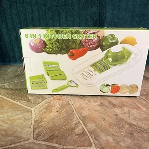 6 In 1 Kitchen grater - Picture 1 of 3