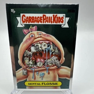 C41d Topps Chrome, 2022 Garbage Pail Kids #203B, Dental Flossie - Picture 1 of 2