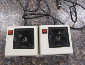 VINTAGE Pair of Radio Shack TRS-80 Computer Deluxe Joysticks 26-3012 - Working - Picture 1 of 13