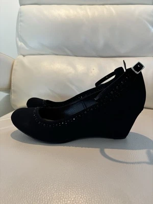 Women's black shoes — 第 1/4 张图片