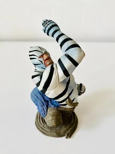 GASHAPON Busto UOMO ZEBRA GIANT BABA FIGURA - UOMO TIGRE TIGER MASK MAN - Foto 1 di 4