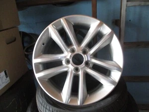 Original Opel Corsa D Alufelge in 7Jx17 ET44 5x110mm 13212361 - Bild 1 von 4