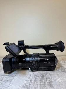 Sony Professional HVR-Z1U 3CCD High Definition Camcorder mit Akku - getestet - Bild 1 von 9