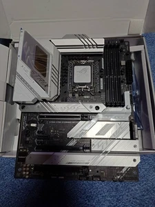 ASUS ROG STRIX Z790-A GAMING WIFI II - Zdjęcie 1 z 2
