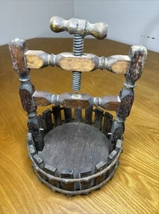 VTG MCM HiMark Taiwan Wood Retro Wishing Well Screw Nutcracker Bowl 8 in Dia - Picture 1 of 12