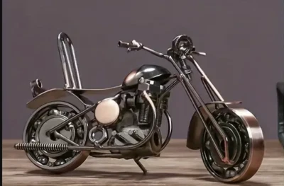 Moto Harley Hinz & Kunst en acier - Photo 1/4