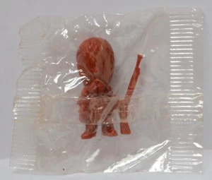 R&L CORNY CANINES / MAD DOGS / DAFFY DOGGY - GRENADIER GEORGE - brown - MISB - Imagen 1 de 4