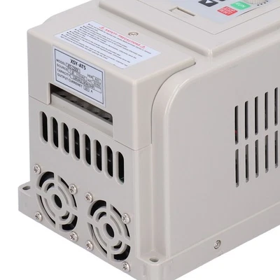 Variable Frequency Inverter Motor Speed Controller Output 3Phase 220V 2.2KW AT✈ - Image 1 of 4