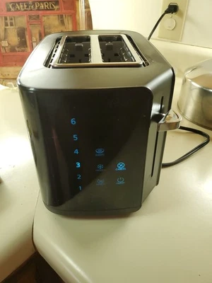 Oster 2-Slice Toaster Digital Black Express Finish OTST-DGTSBK2S-GB21 800W - Image 1 of 4