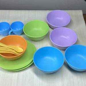 Green Toys Dish Set 15 PC Plates Bowls Cups Utensils BPA Free Recycled Plastic - Picture 1 of 9