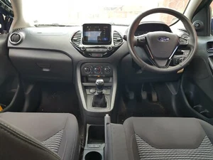 Ford Ka+ Zetec 1.2 gasolina manual 2018-2022 puerta delantera izquierda sello goma climática - Imagen 1 de 8