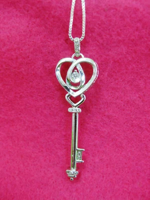 Love's Embrace Sterling Silver 1/15ct Diamond Key Necklace Kay Jewelers - Изображение 1 из 4