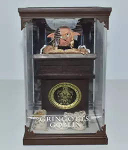 Harry Potter Magical Creatures - Gringotts Goblin - Noble Collection - Picture 1 of 6