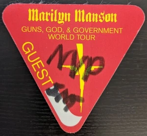 MARILYN MANSON "GUNS, GOD & GOVERNMENT" WORLD TOUR BACKSTAGE PASS 2002 - Bild 1 von 1