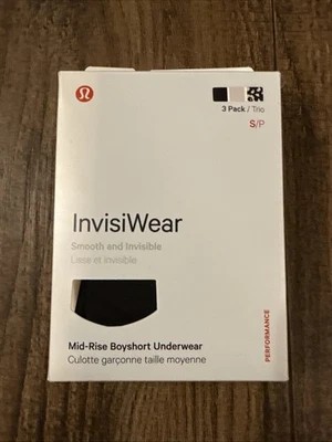 NUEVO CON ETIQUETAS Lululemon Ropa invisible pequeña *Paquete de 3* Ropa interior corta de tiro medio para niños negra marfil Foto 1 de 3