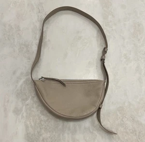 The Sak Tess Sling Purse Pebbled Leather Khaki Stone Adjustable Crossbody - Picture 1 of 24