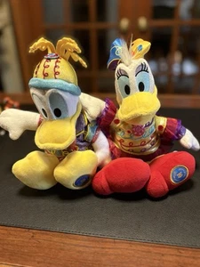 Donald & Daisy Duck Plush Hong Kong Disneyland 10 year Anniversary - Picture 1 of 7