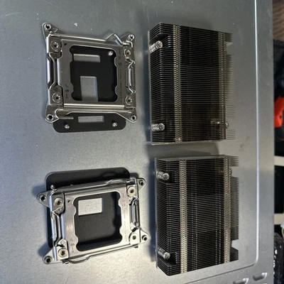 批量 2 件 Supermicro 1U 被动散热器 LGA2011 插座螺丝 SNK-P0047PW,带底座 — 第 1/4 张图片